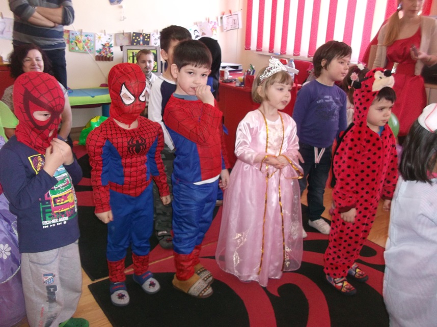 copii gradinita bucuria copiilor