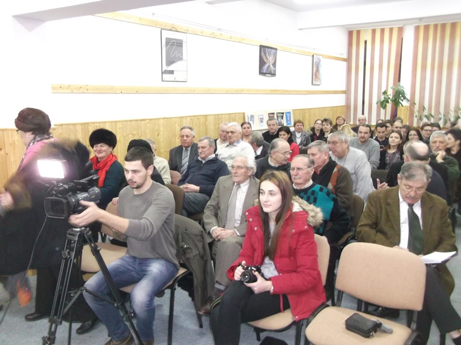 Jurnalistul si scriitorul Jimmy Ionescu si-a lansat cel mai nou volum: “Portavioane la atac”