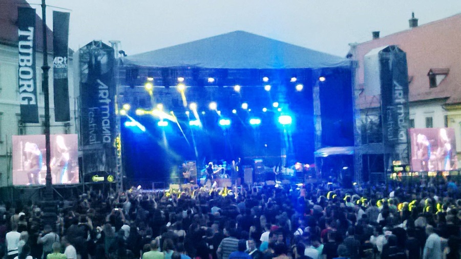 Scena principala a Festivalului ARTmania revine in Piata Mare