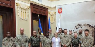 Sibiu: DelegaEi??ie militarA? mixtA? romA?no-americanA?