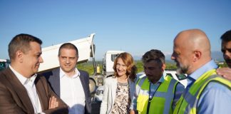 Sorin Grindeanu, împreună cu echipa PSD Sibiu, a vizitat șantierul tronsonului de autostradă Sibiu-Boița, care se apropie de finalizare (P)