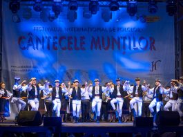 Tradițiile lumii se întâlnesc la Festivalul Internațional de Folclor „Cântecele Munților”