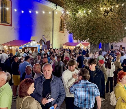 Weinfest Mediaș 2026: peste 800 de ani de istorie, inovație și gust – sub semnul unei voci de aur