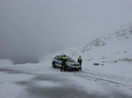 Circulația pe Transfăgărășan, închisă temporar din cauza vremii nefavorabile